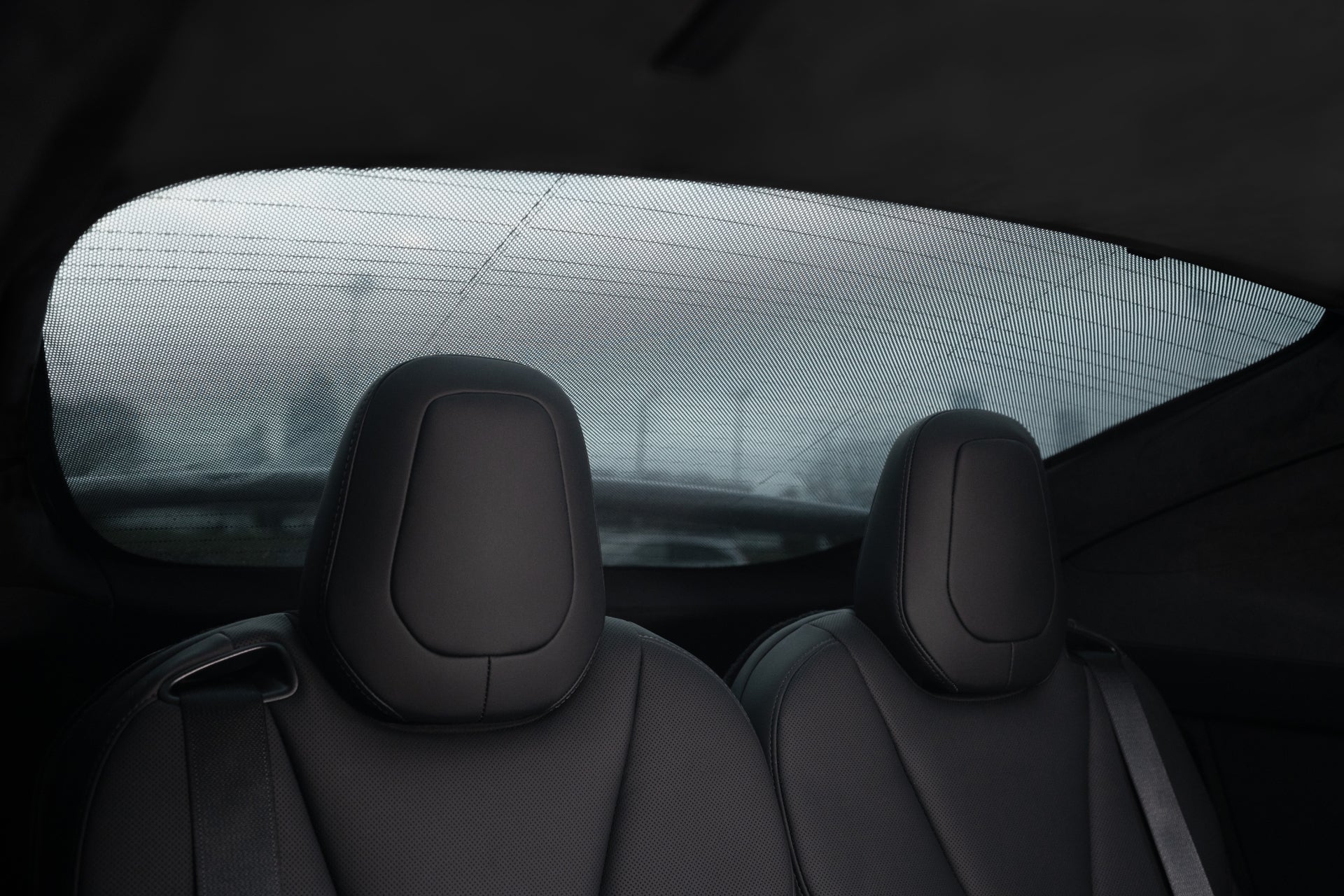 Model X sunshade bundle, easy protection from the sun in the model X - back seat